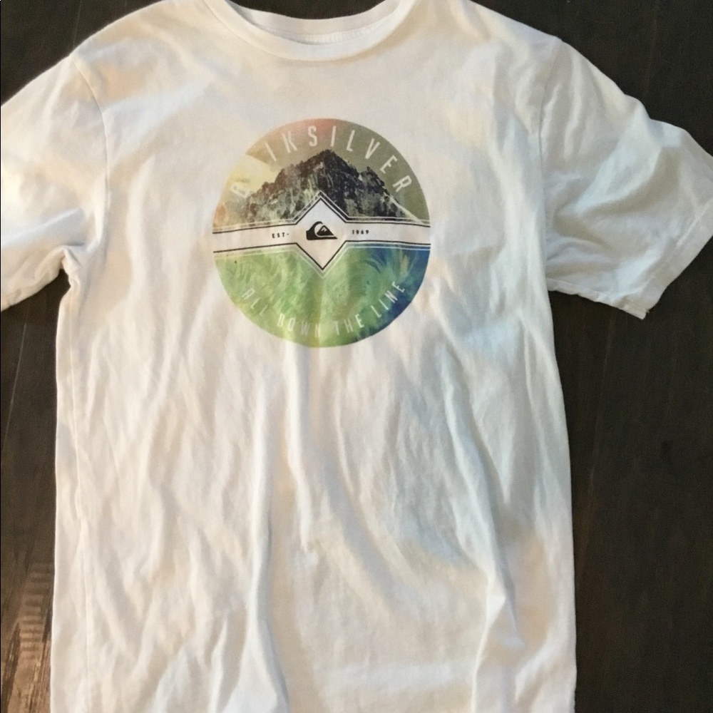 🔥 5 for $25 Quicksilver T shirt
